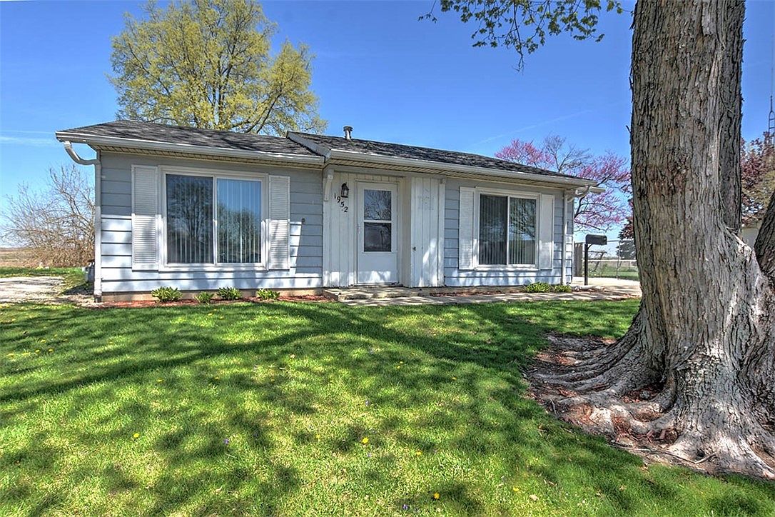 1952 King Arthur Dr, Decatur, IL 62526 Zillow