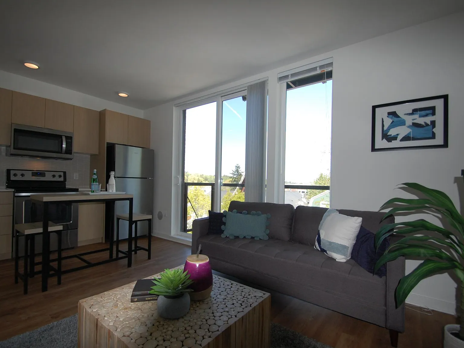 1 bed, 522 sqft, $2,075 — Photo 4