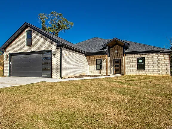 1000 Duke Dr — Photo 2