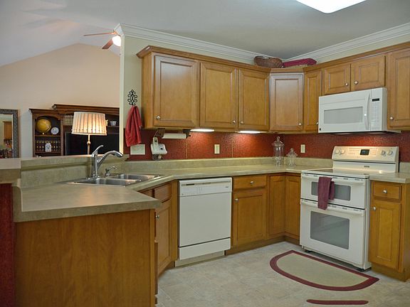 3rd image of 5705 Rhyne Cove Ln