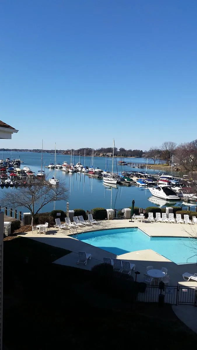 Building Photo - 18823 Vineyard Point Ln #3