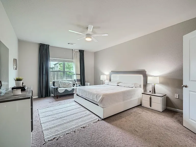 17233 Casanova Ave — Photo 4