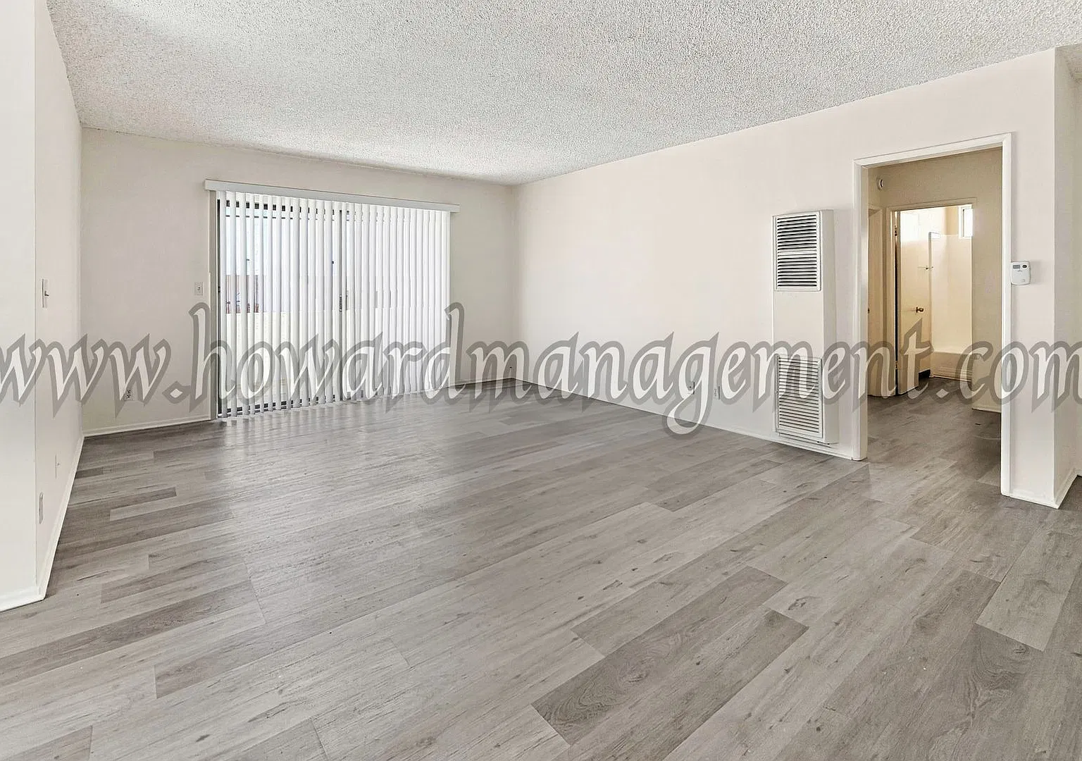 3637 Mentone — Photo 3