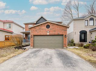 163 Brucker Rd, Barrie, ON L4N8R8