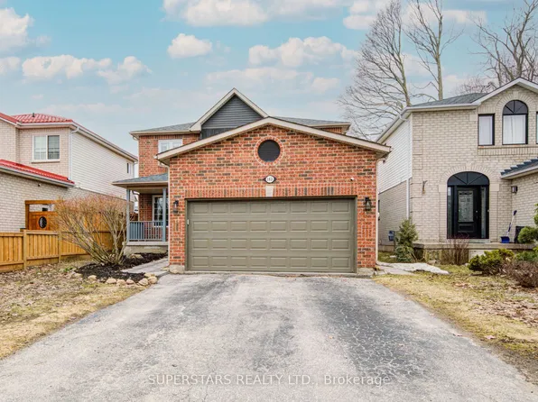 163 Brucker Rd, Barrie, ON L4N 8R8