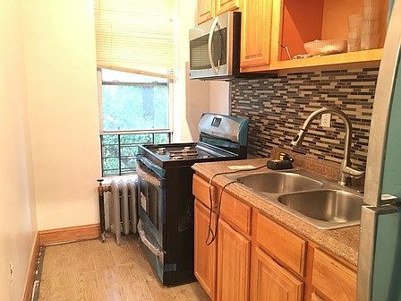 2nd image of 208 Java St