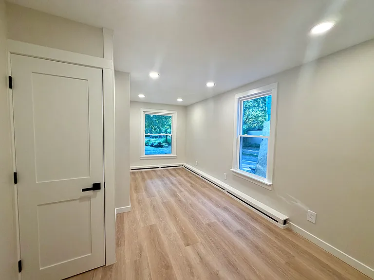 117-119 Meigs St #6 — Photo 9