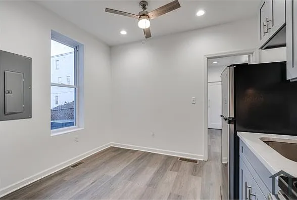 1 bed, $1,100 — Photo 3