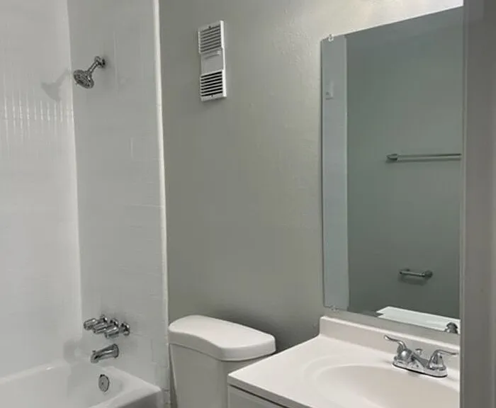 125 S Salisbury Ave #B1 — Photo 6