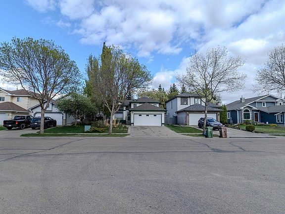 2nd image of 23 Oakmont Dr