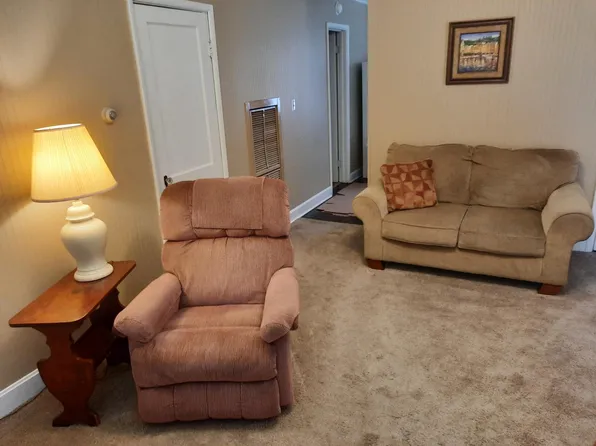 546 John St, Connersville, IN 47331