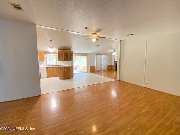 3rd image of 232 MELROSE LANDING Boulevard