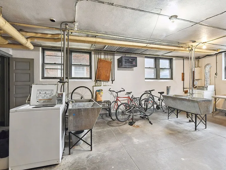 3125 Colfax Ave S — Photo 34