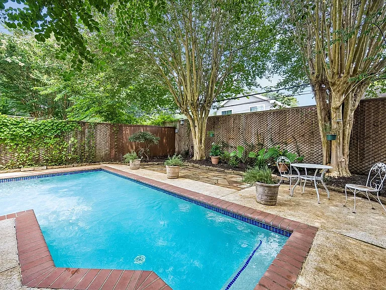 5591 Beverlyhill St — Photo 4