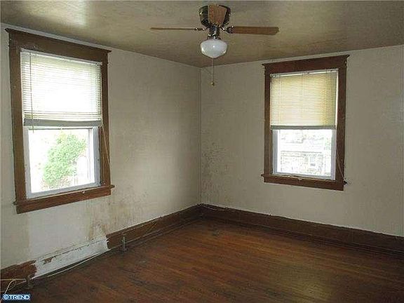 5th image of 527 Shadeland Ave