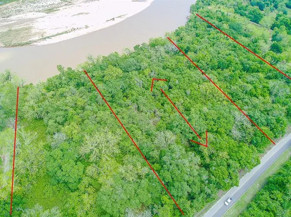 2 County Road 400, Brazoria, TX 77422