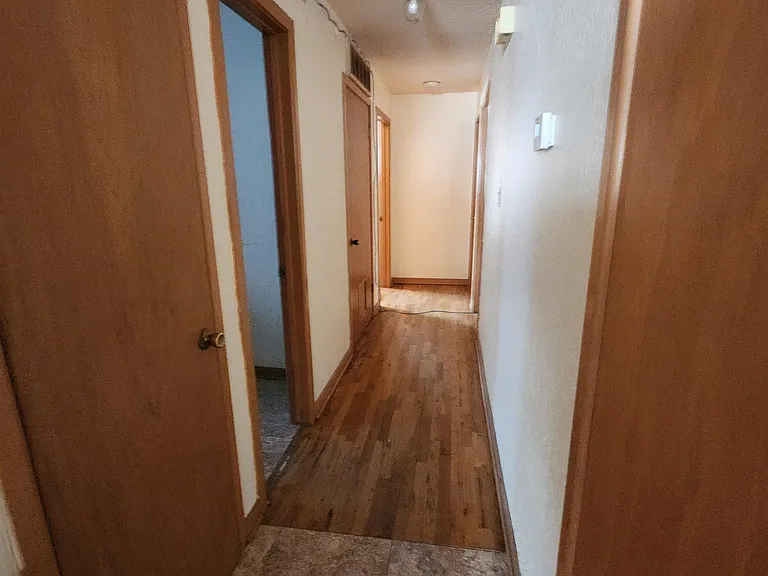 112 Oklahoma Dr — Photo 3