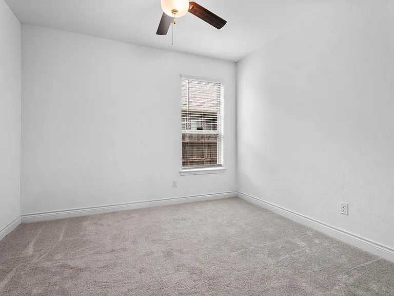 23426 Yaupon Hills Dr — Photo 10