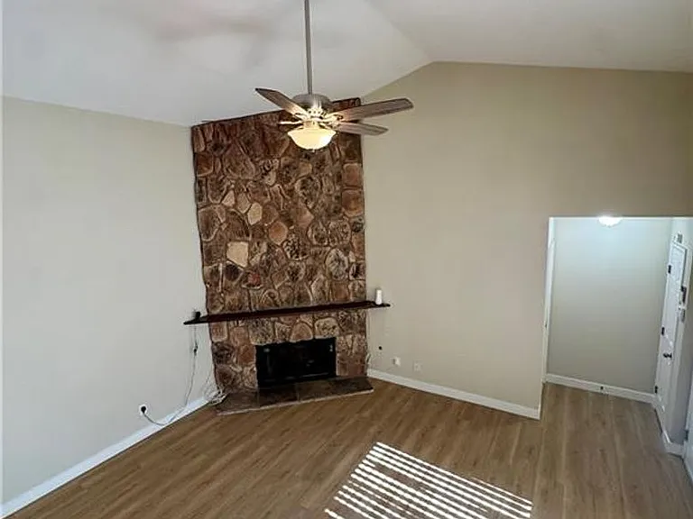 7749 Success Ct — Photo 9