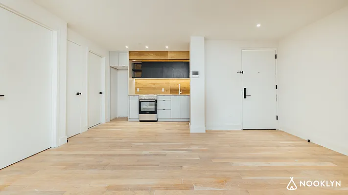 Rented by Nooklyn NYC LLC | media 18