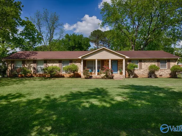 7211 Hickory Hill Ln SE, Huntsville, AL 35802