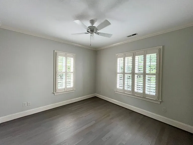 535 Guilford Cir — Photo 34