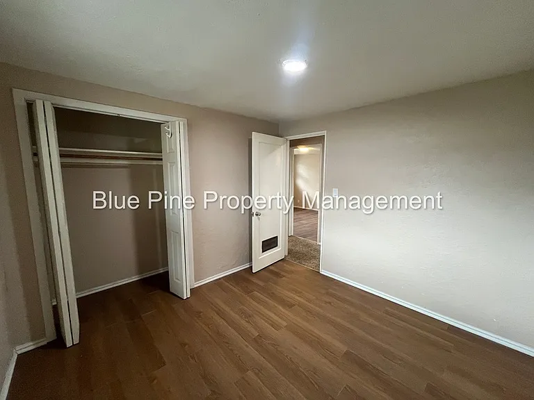 1080 Halsey St — Photo 9