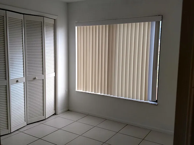2696 La Alameda Ave — Photo 26