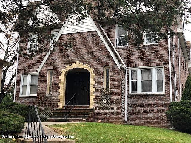 1st image of 79 Mundy Ave.