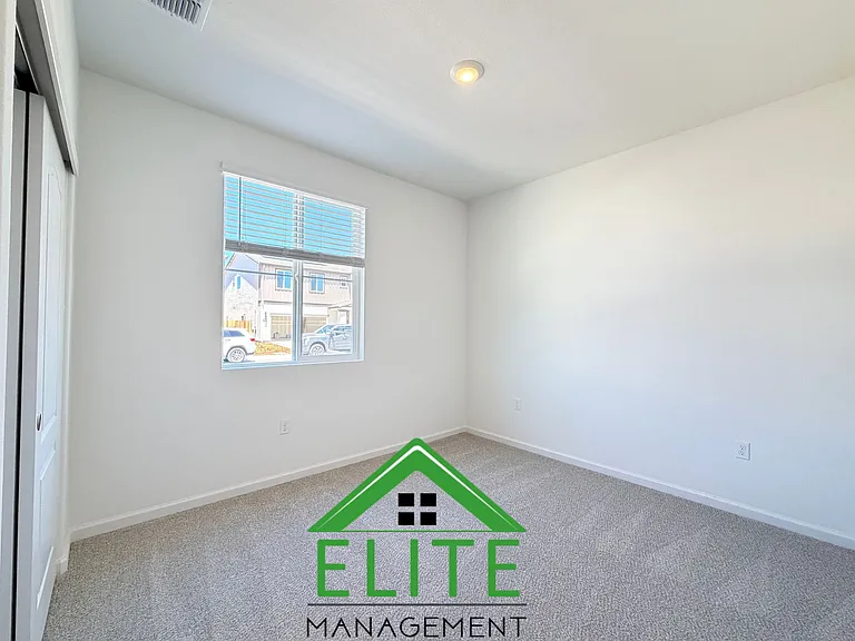 2508 Golden Bear St — Photo 16