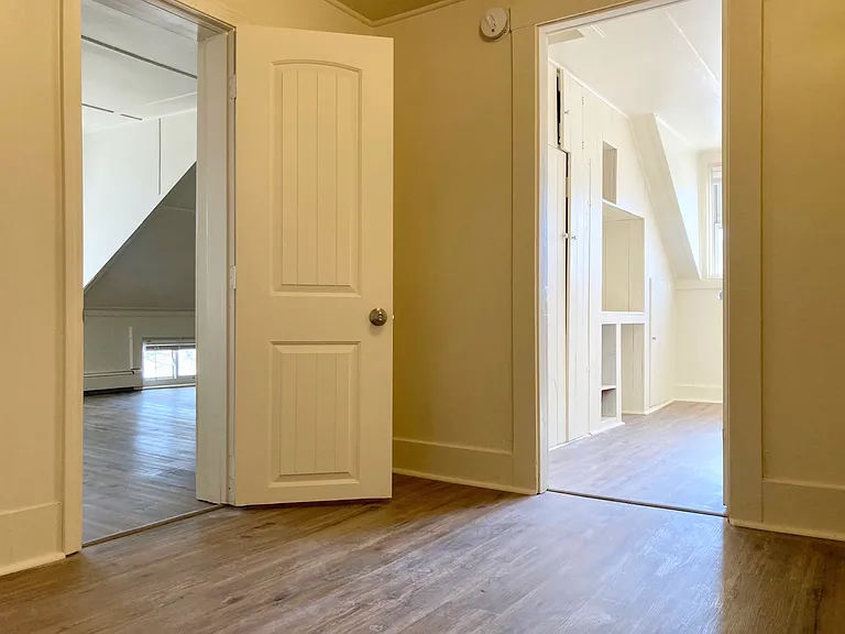 1211 Center St #4 — Photo 16