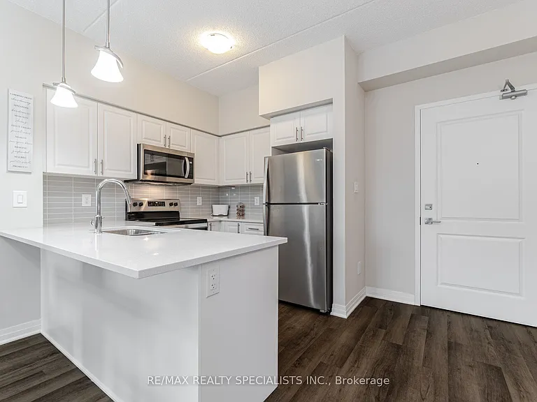 610 Farmstead Dr #315 — Photo 6