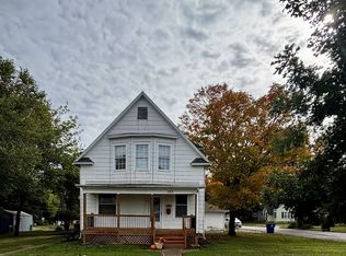 1123 W Main St, Chanute, KS 66720