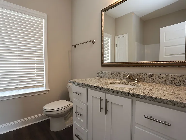 115 Avalon Trce — Photo 14