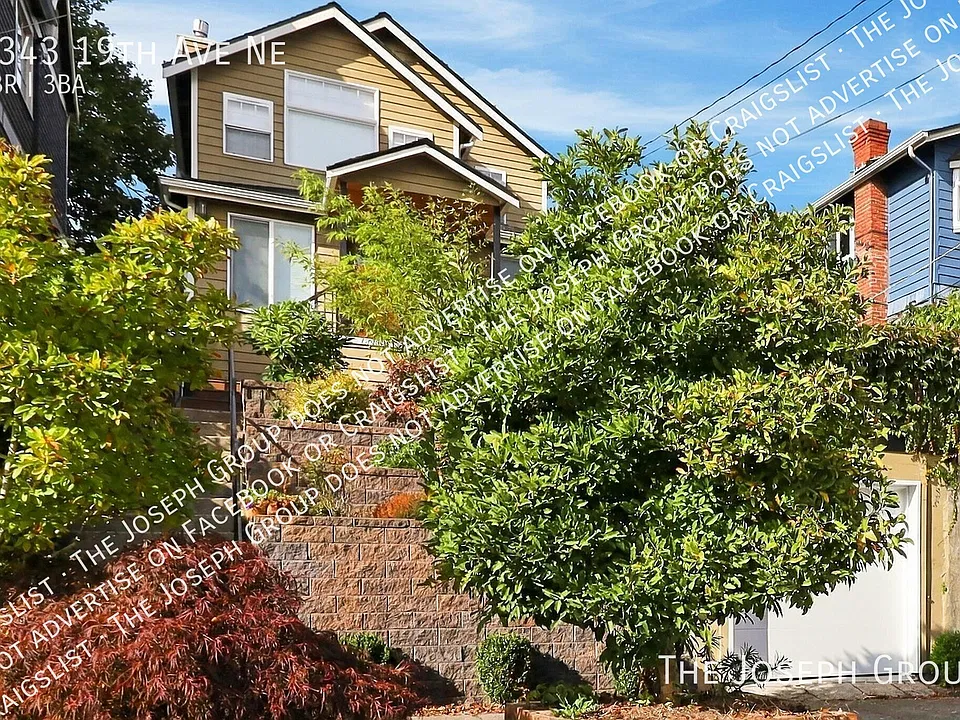 7343 19th Ave NE