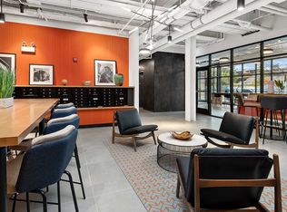 949 W Dakin St #3987165, Chicago, IL 60613