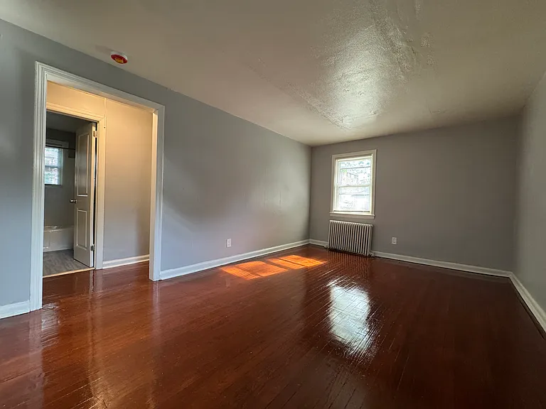 61-02 Hughes St #B-02 — Photo 10
