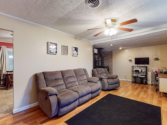 2nd image of 146 Oliver Dr