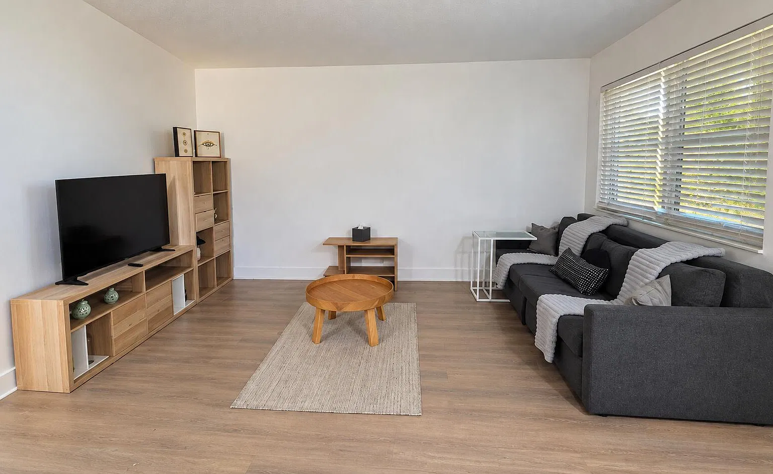 1 bed, 1.0 bath, 750 sqft, $1,600 — Photo 2
