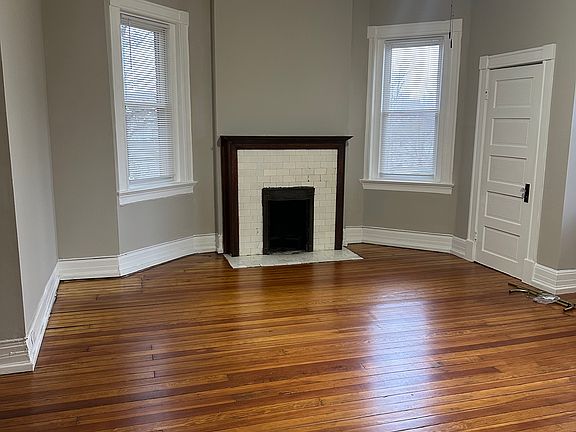 5th image of 149 Vernon Ave #4