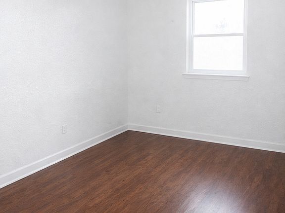 2nd image of 1144 Raleigh St #1