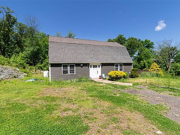 3rd image of 41 Dexter Rock Rd