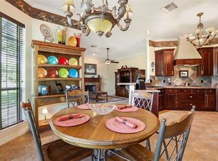 15590 Crown Oaks Dr, Montgomery, TX 77316