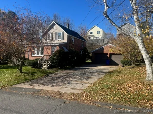 15 Dickerman Avenue, Windsor Locks, CT 06096