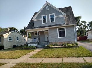 425 Morgan St, Elgin, IL 60123