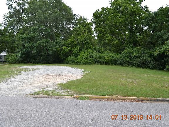 2nd image of 2808 28th Ave