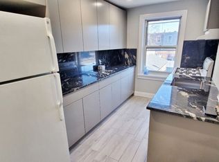 22-13 26th St #2AA, Astoria, NY 11105
