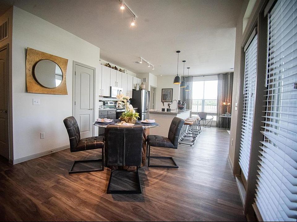1st image of 1900 Kilgore Prkway Pkwy #5104