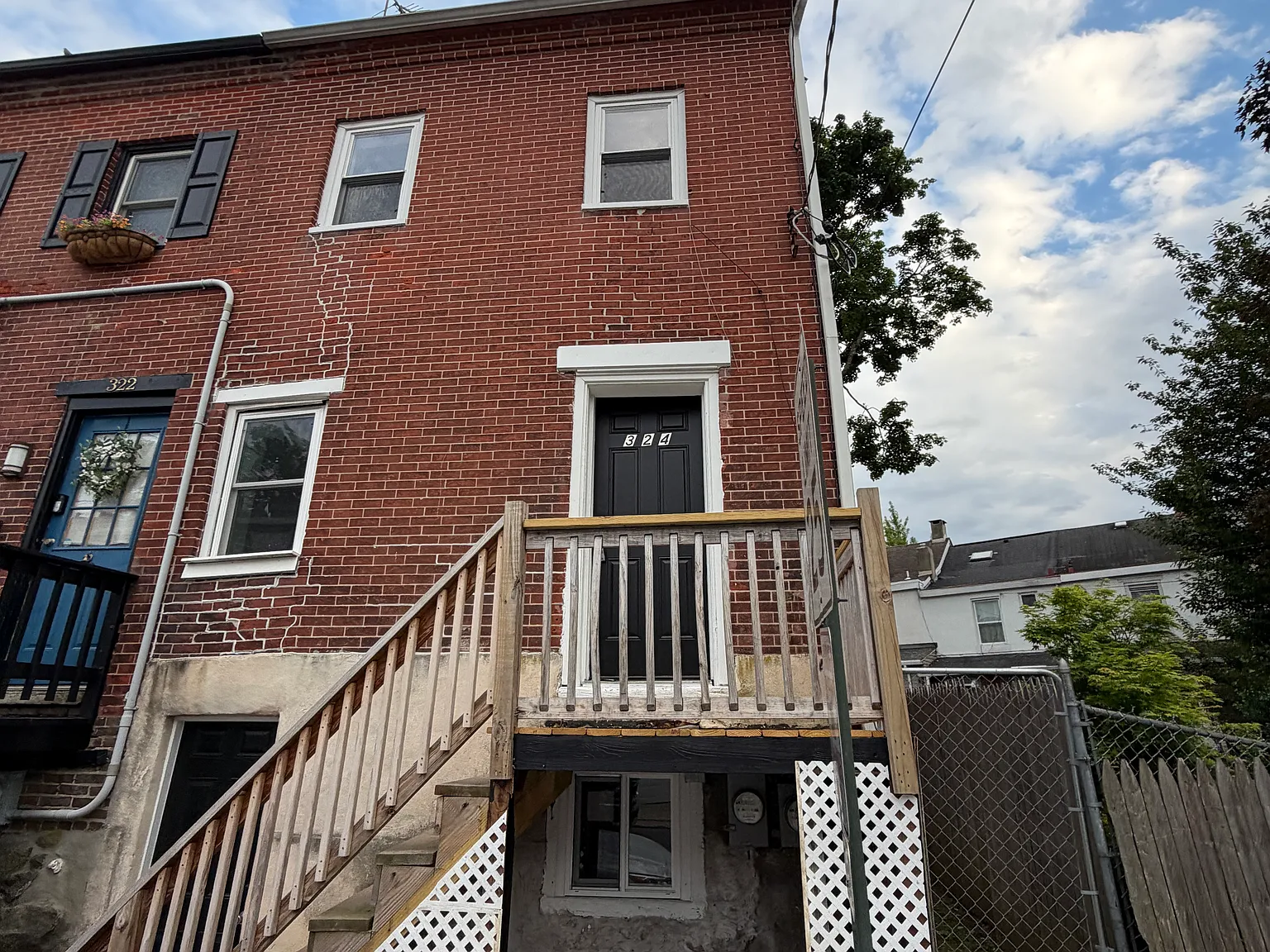 3 bed, 2.5 bath, 1650 sqft, $2,500 — Photo 1