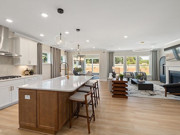 3rd image of 9876 Canterwood Ln